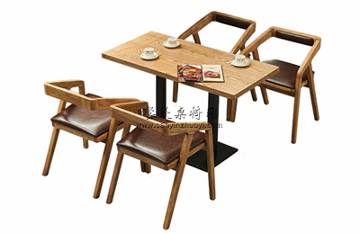 日式餐厅桌椅