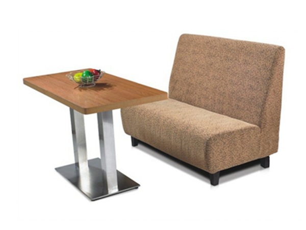 武威休闲布艺沙发和钢木桌