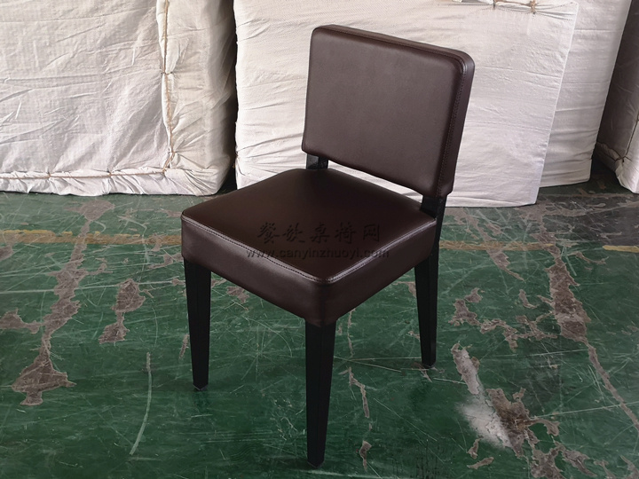 小板型餐椅，皮革软包椅子