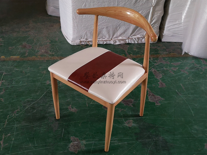 坐垫拼色铁艺木纹牛角椅子
