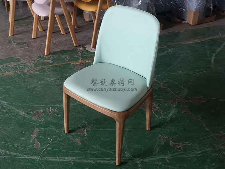 网红奶茶店木纹转印软包椅