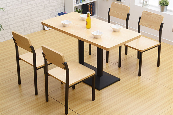 木纹色餐桌椅 TJ004