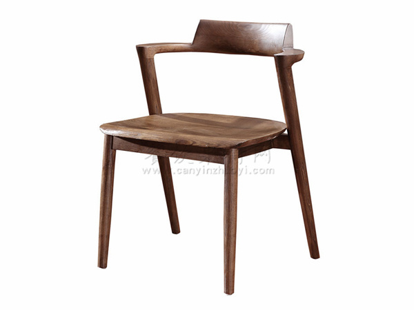 实木椅的材质直接影响价格
