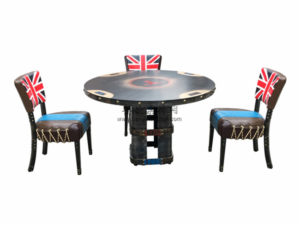 工业风主题烤鱼店餐桌椅子