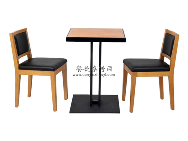武定县日式拉面馆桌子椅子