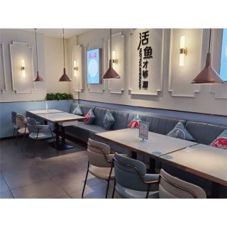 花椒俏靠墙沙发餐桌椅案例